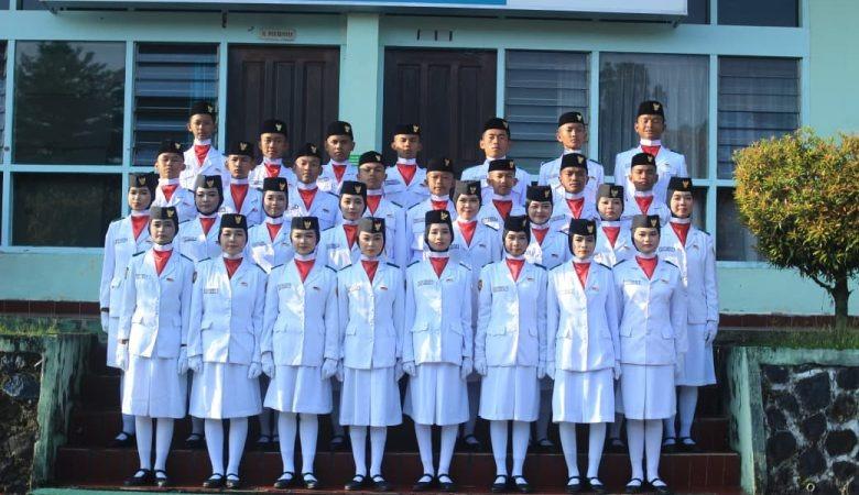 Bangga! Putra-Putri SMK Al Hafidz Kibarkan Merah Putih di Desa Kracak