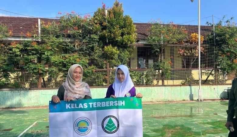Menjaga Lingkungan Sekolah dengan Penilaian Kebersihan Kelas