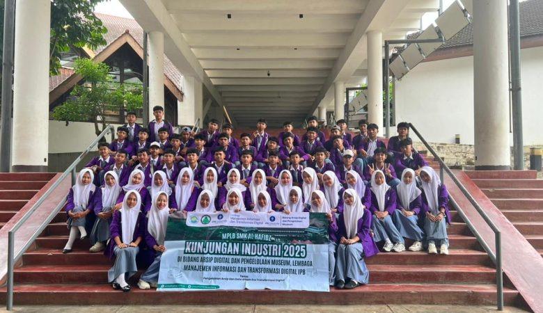 Jurusan MPLB SMK Al-Hafidz Lakukan Kunjungan Industri ke IPB University Dramaga